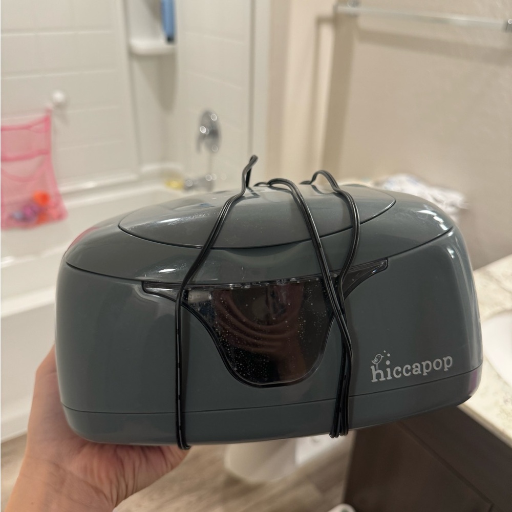 Hiccapop wipe warmer for baby wipes